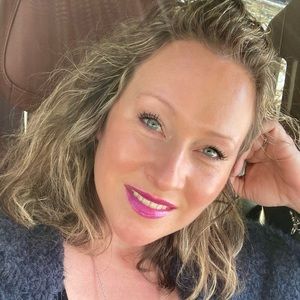 Meet your Posher, Amee